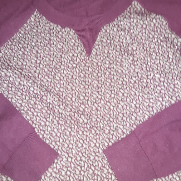 Cute Sweater - Picture 3 of 3